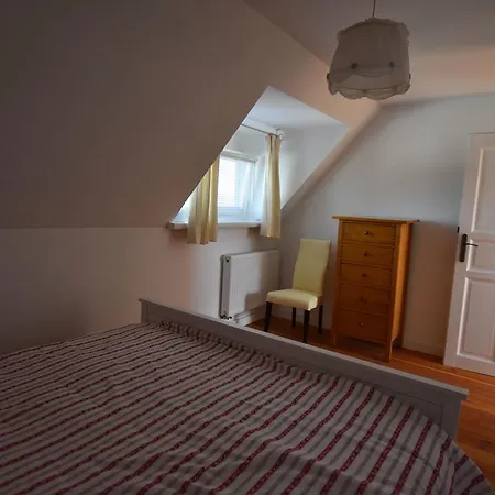 Spacious Holiday In By The River *